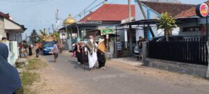 Foto Istimewa : Karnaval Jodhang Kembang Ndog Dusun Lateng (alx/MediaKampungCom)