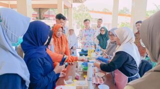 Kegiatan Pengabdian Masyarakat di Desa Songgon Bersama Tim Dosen Fakultas Kedokteran Unair