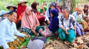 Gus Makki bersama Kelompok Petani Dusun Popongan
