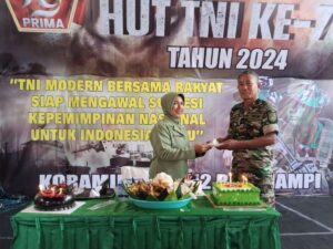 Danramil Rogojampi, Kapten Inf Sutomo, resmi purna tugas di tengah perayaan HUT TNI ke-79.