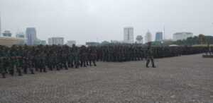 Personel Kodim 0825 Banyuwangi Asah Kemampuan Penanganan Huru Hara di Monas di Banyuwangi