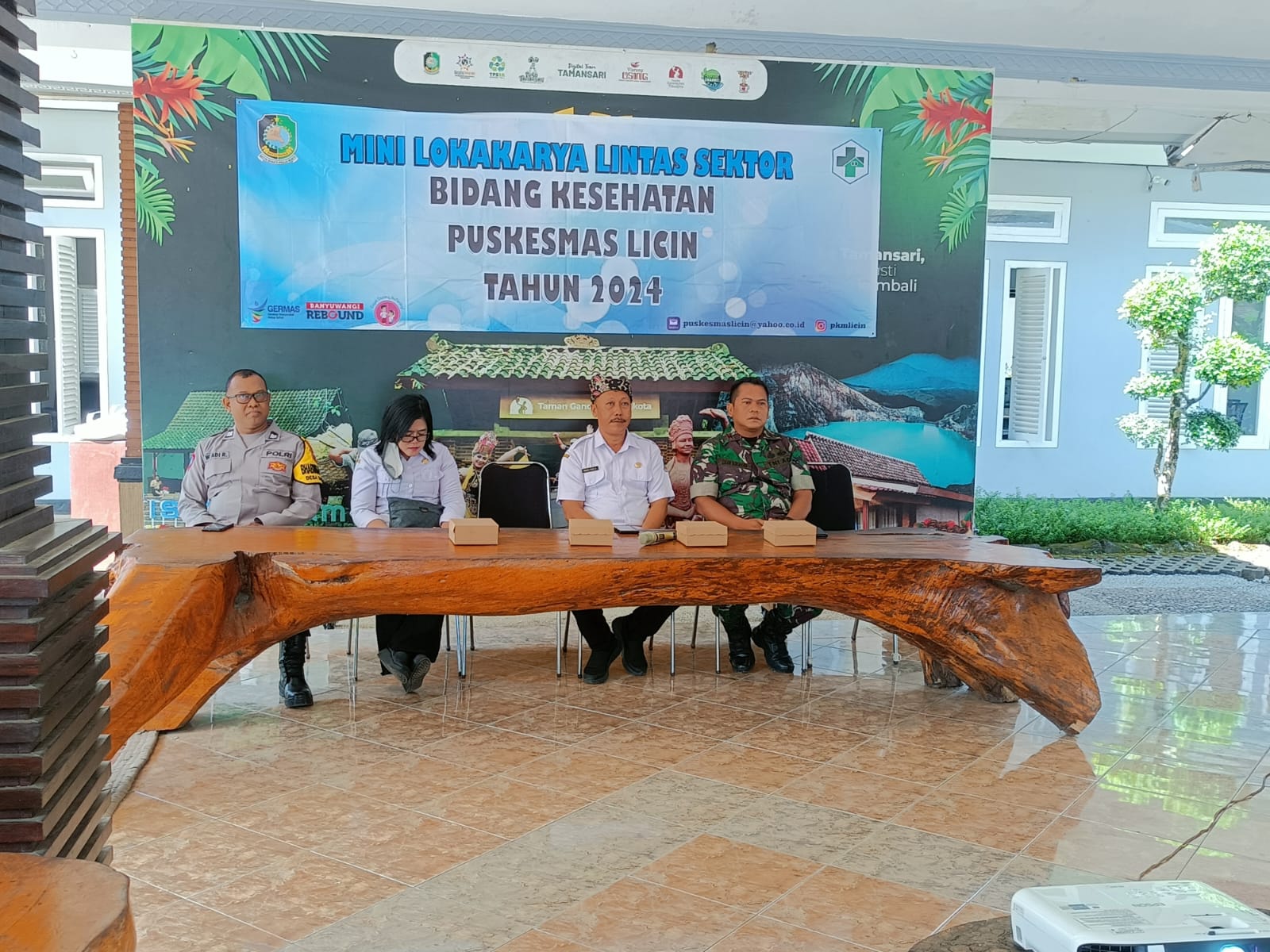 Lokakarya lintas sektor di Kecamatan Licin, Banyuwangi
