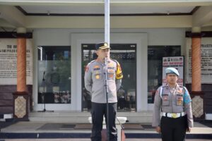 Kapolresta Banyuwangi pimpin apel siaga pengamanan pelantikan Presiden dan Wakil Presiden.