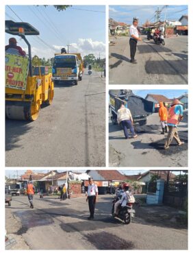 Suasana perbaikan jalan di Desa Singolatren, Banyuwangi.
