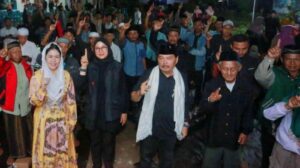 Ipuk Fiestiandani bertemu dengan warga Banyuwangi