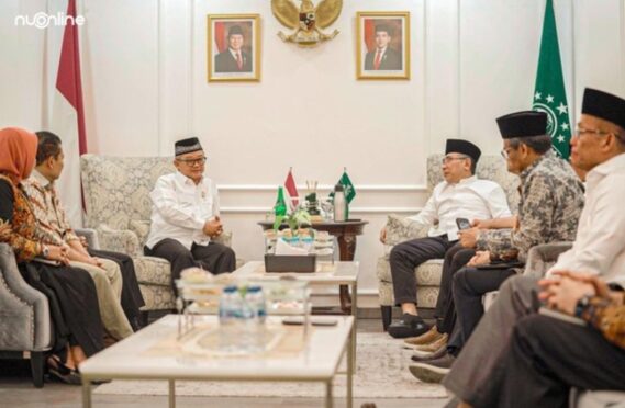 Mendikdasmen Abdul Mu'ti bertemu dengan Ketua Umum PBNU Gus Yahya