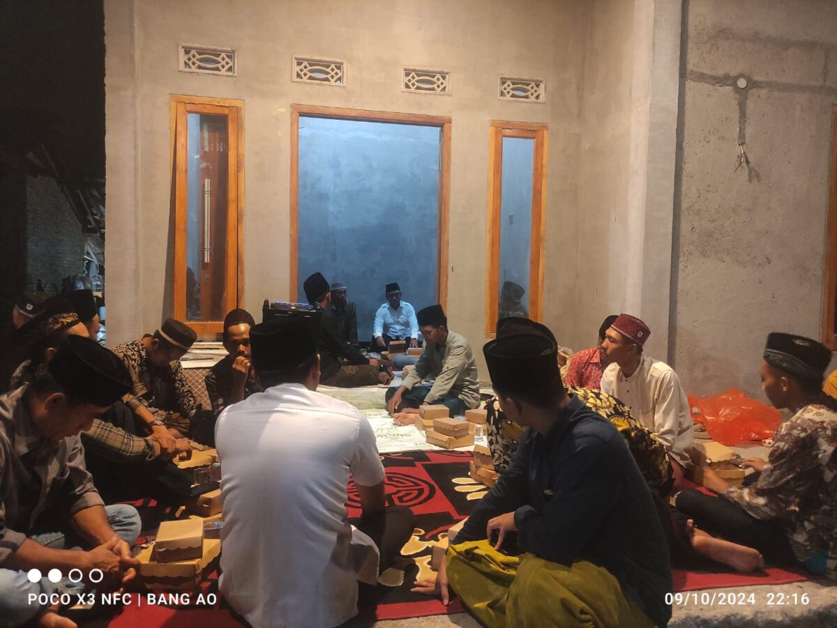AI adab Alumni Ponpes Blokagung Door to Door ke Rumah Warga