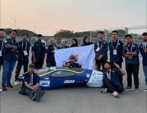 Tim EV-OS Universitas Airlangga Raih Penghargaan Terestetik di Kompetisi Mobil Hemat Energi 2024