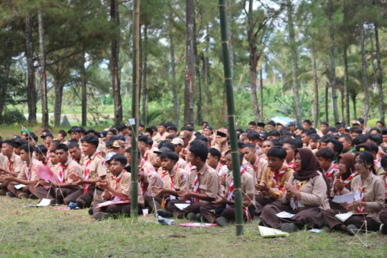 Siswa SMK Models mengikuti kegiatan LDKS di Joengmoro.