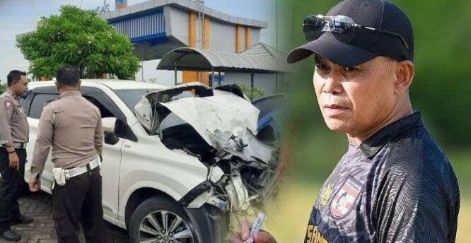 Syamsuddin Batolla, pelatih Persewangi.