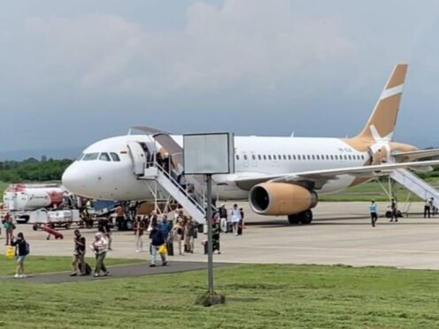 pesawat terbang yang sedang parkir di Bandara Banyuwangi.