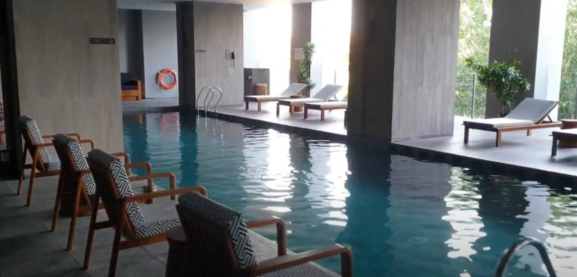 Kolam Renang Hotel
