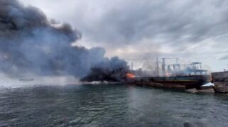 Dua kapal ikan terbakar di Pelabuhan Masami.