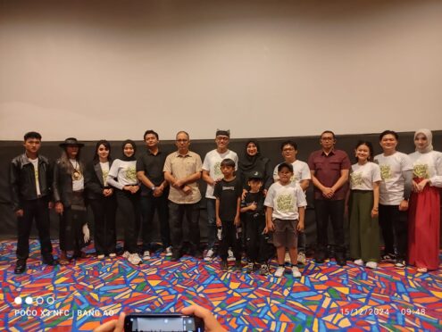 Dandim Banyuwangi hadir di gala premier film Rindu yang Bertepi.