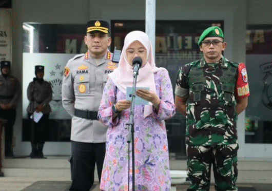 bupati ipuk pimpin apel perayaan tahun baru