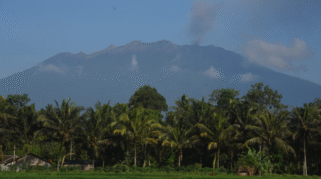 erupsi gunung raung
