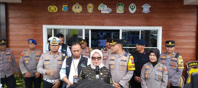 Kompolnas Pantau Pengamanan Nataru di Pelabuhan Ketapang