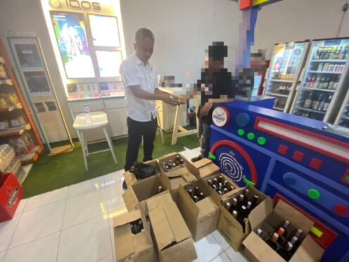 Barang Bukti Miras Ilegal yang Disita Polisi