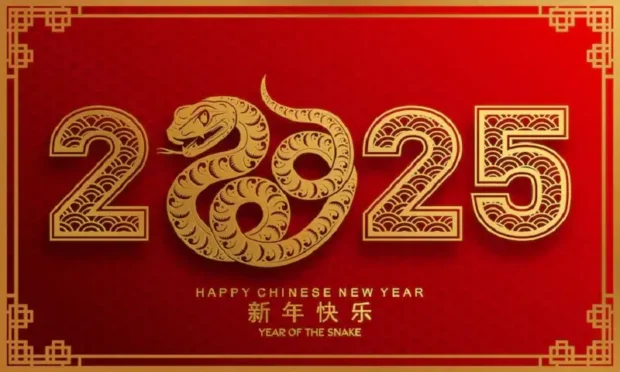 Gambar kalender Imlek 2025 yang menampilkan simbol Shio Ular.