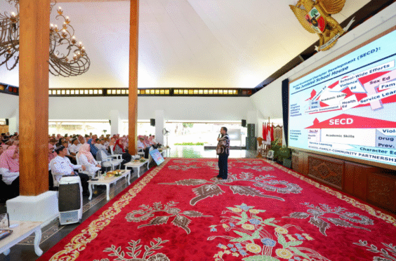 Suasana Pelatihan Kepemimpinan Kepala Sekolah di Banyuwangi