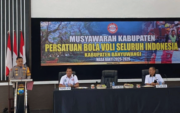 Kombes Pol Rama Samtama Putra saat terpilih sebagai Ketua Umum PBVSI Banyuwangi.