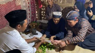 Prosesi Resik Kagungan di Cungking, Banyuwangi