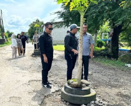 Sidak DPRD Banyuwangi di Jalan Rusak Pesanggaran