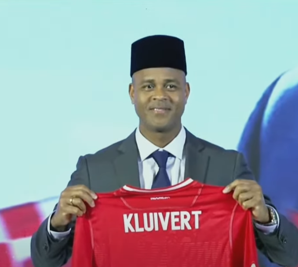 Kluivert Tekankan Peran Pemain Lokal, Akan Blusukan Cek Kualitas Pemain patrick kluivert
