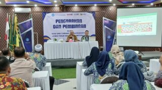 Sesi Pembinaan Guru SMK Muhammadiyah 8 Siliragung oleh Kasi Cabdin Pendidikan Banyuwangi.