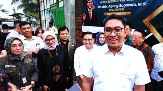 wamentan kunjungi peternakan sapi modern di banyuwangi