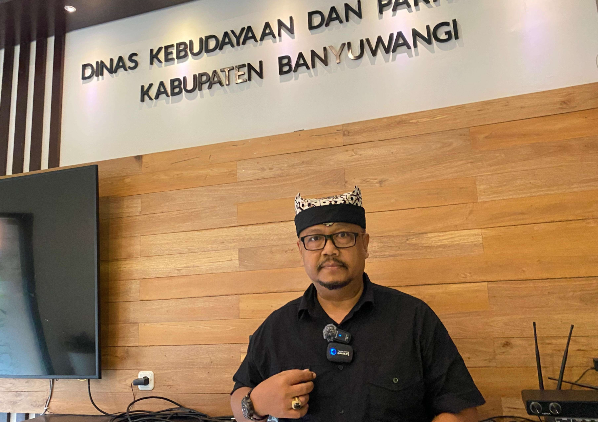 Tanggapan Disbudpar Banyuwangi Atas Video Penari Karnaval dengan Pakaian Gandrung Plt KAdisbudpar Banyuwangi Taufik