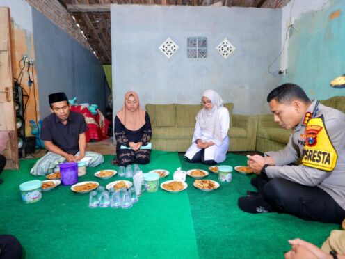 Korban bencana angin kencang di Banyuwangi