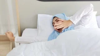 Tidur Berlebihan Saat Ramadhan: Manfaat, Risiko, dan Pandangan Ulama