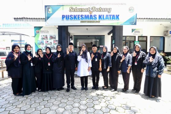 Petugas medis di posyankes Banyuwangi siap memberikan pelayanan kesehatan kepada pemudik