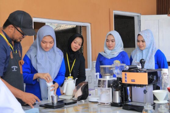 Pelatihan Barista bagi Warga Binaan di Osing Cafe Lapas Banyuwangi