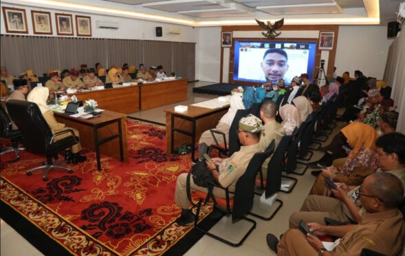 Banyuwangi Paparkan 9 Tatanan Kabupaten Sehat secara virtual dengan menghadirkan tim penilai KKS pusat.