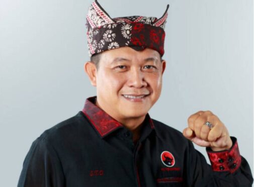 Sonny T Danaparamita Salurkan Ratusan Beasiswa PIP Aspirasi ke Pelajar