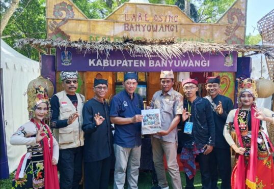Banyuwangi Raih Stand Terbaik di Festival Dewi Cemara 2025