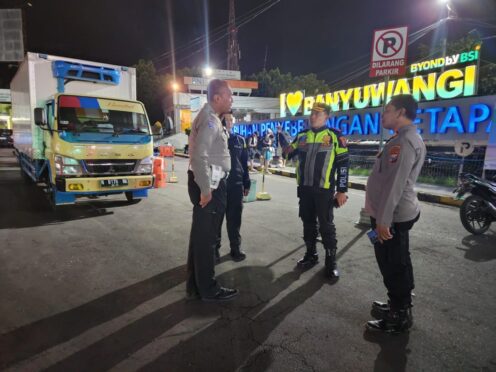 Polresta Banyuwangi Siagakan Personel di Pelabuhan Ketapang