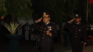 Kapolresta Banyuwangi Kombes Pol Rama Samtama Putra memimpin Apel Kehormatan dan Renungan Suci di Taman Makam Pahlawan