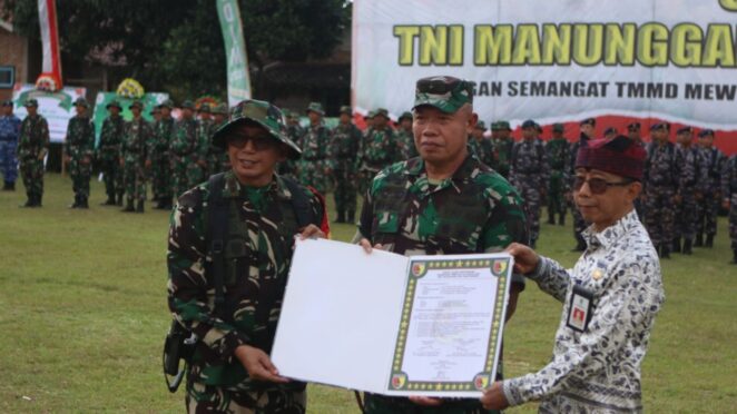 TMMD ke-125 Banyuwangi Resmi Ditutup, Hasil Pembangunan Diserahkan untuk Masyarakat