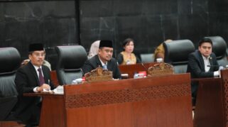 Bobby saat memberikan sambutan dalam sidang paripurna DPRD Sumut