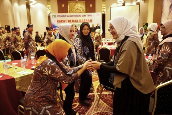 Bupati Banyuwangi Ipuk Fiestiandani hadir di Rakerda Perpamsi Jatim 2025 di Banyuwangi