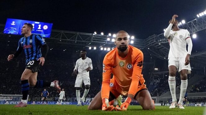 Chelsea gagal menang di empat laga terakhir setelah tumbang dari Atalanta.