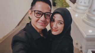 Dude Harlino klarifikasi rumor cerai dengan Alyssa Soebandono.