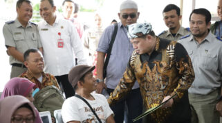 Kanwil BPN Jawa Timur memantau penyelesaian tunggakan layanan pertanahan di Banyuwangi