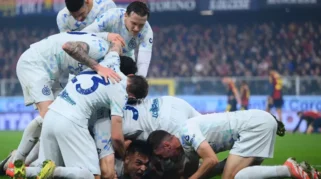 Pemain Inter Milan merayakan gol ke gawang Genoa di Liga Italia.
