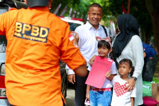 Keluarga mendampingi pengangkatan PPPK Paruh Waktu Banyuwangi