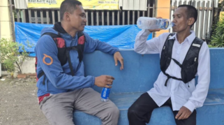 Penjaga sekolah Banyuwangi Abdurrahman berlari 52 kilometer sebagai nazar syukur setelah diangkat PPPK Paruh Waktu