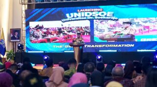 Peresmian Universitas Doktor Soekardjo Banyuwangi oleh Wakil Bupati Mujiono.